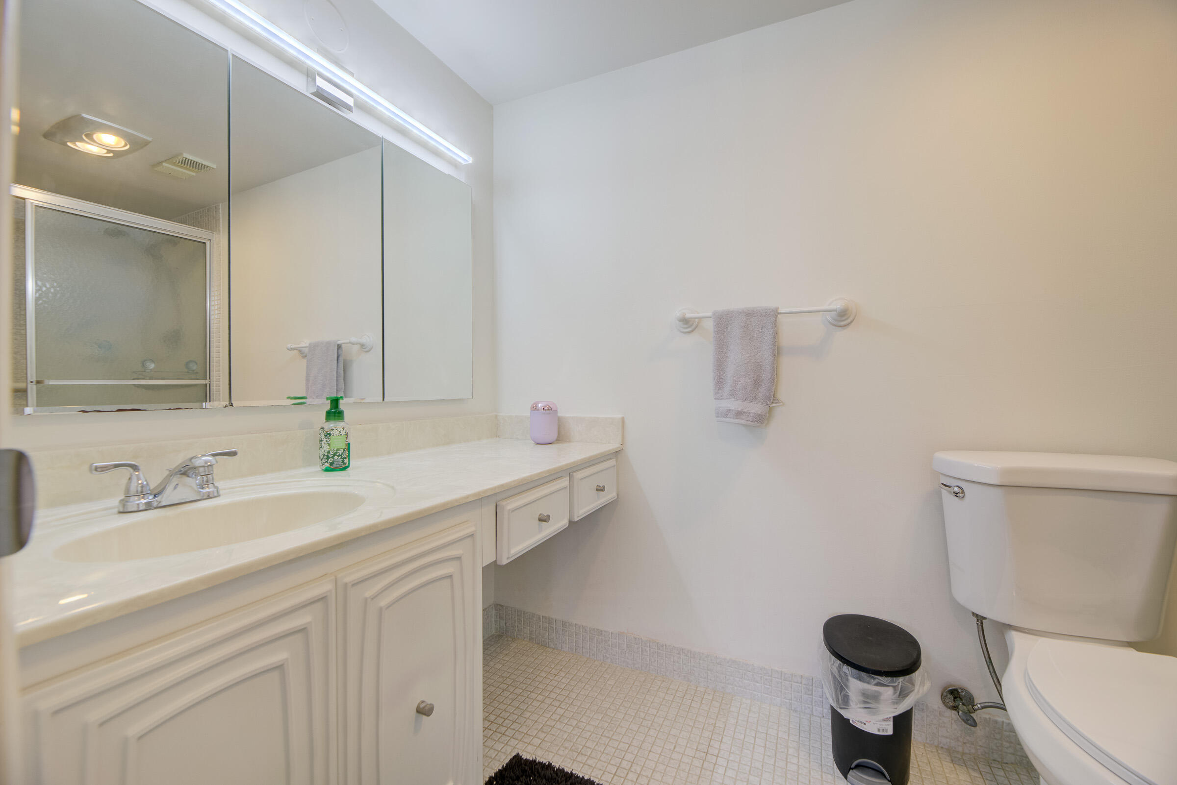 Hillsboro Cove - Residential Lease