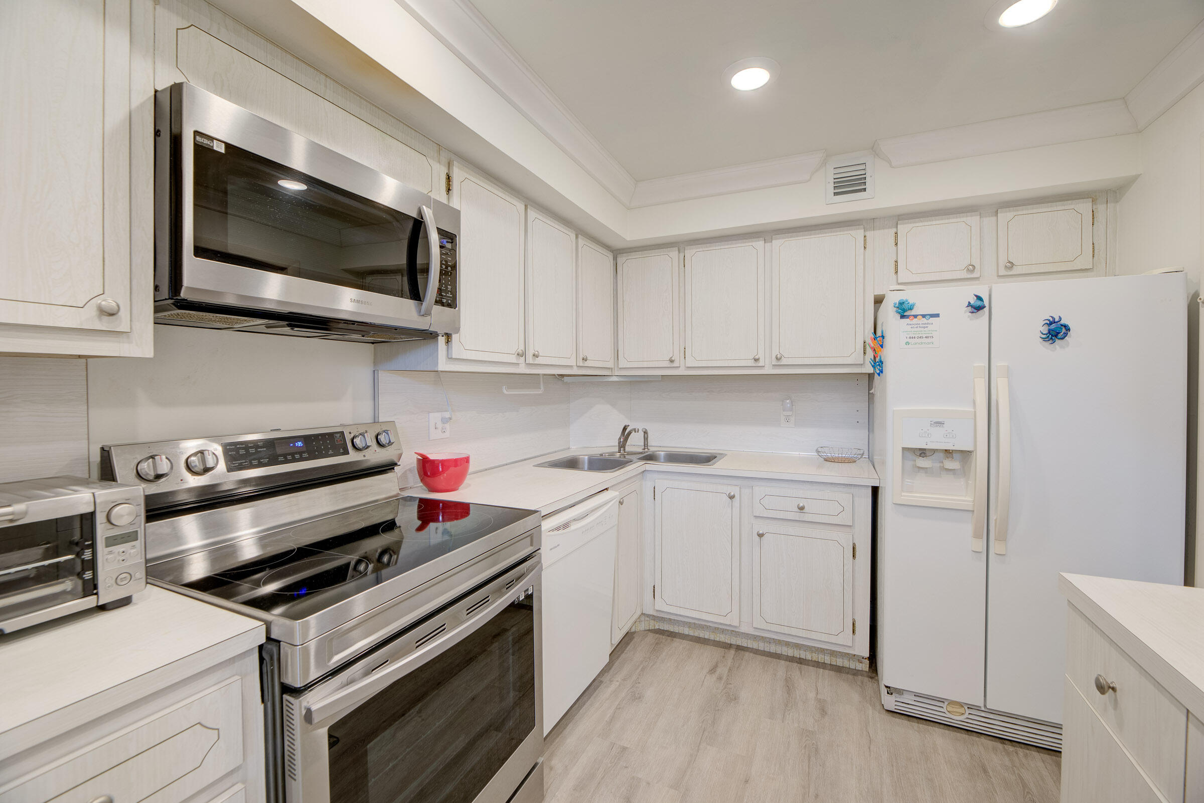 Hillsboro Cove - Residential Lease