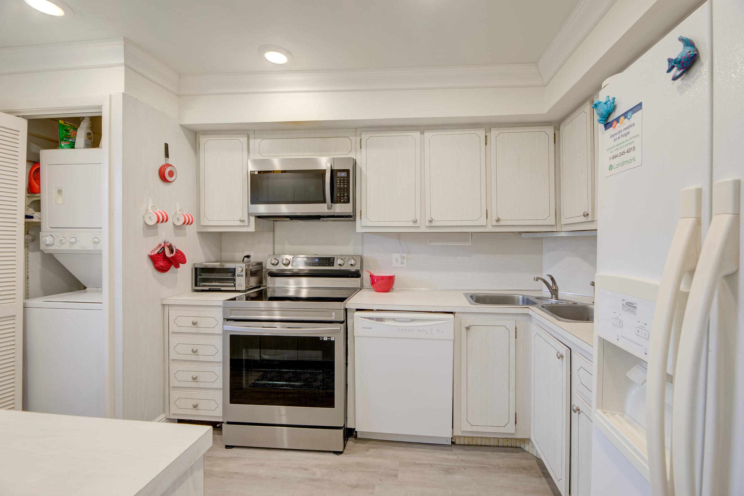 Hillsboro Cove - Residential Lease