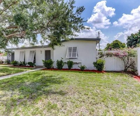 A home in Port St Lucie