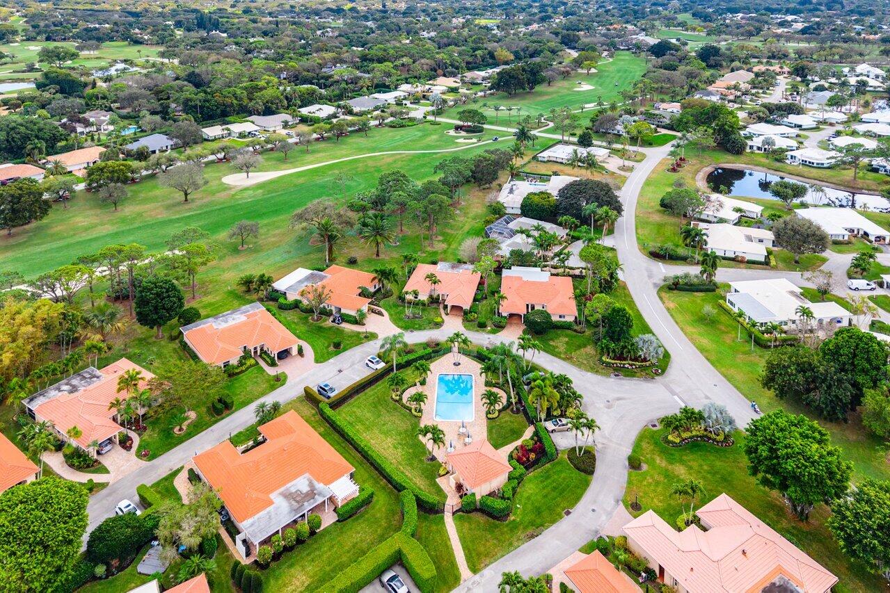 DELRAY DUNES FAIRWAY VILLAS CONDO - Residential