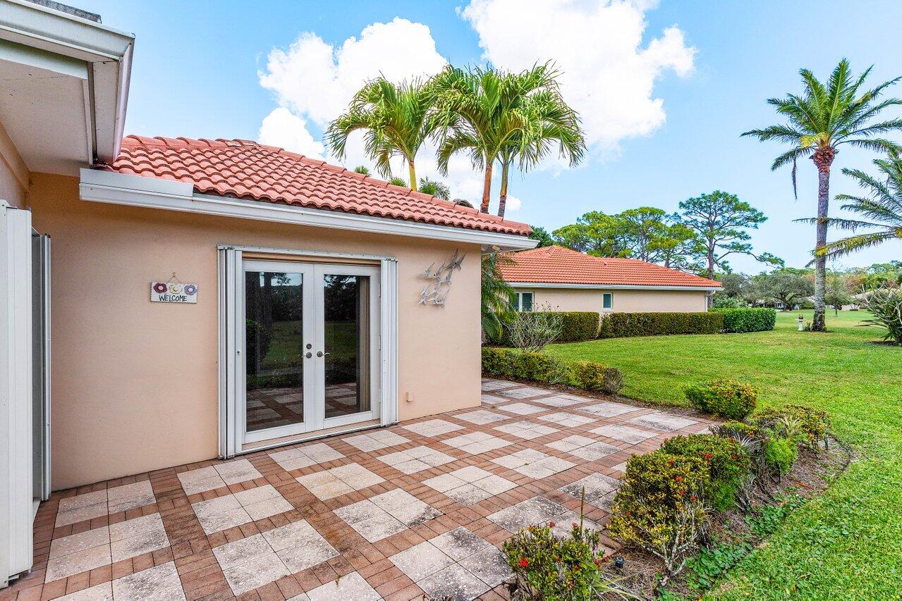 DELRAY DUNES FAIRWAY VILLAS CONDO - Residential