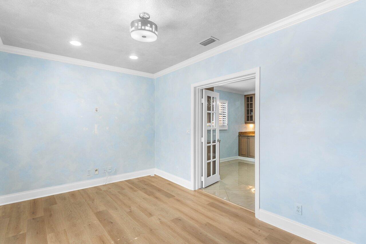 DELRAY DUNES FAIRWAY VILLAS CONDO - Residential