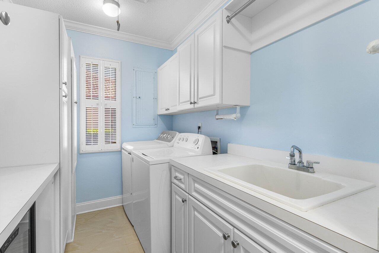 DELRAY DUNES FAIRWAY VILLAS CONDO - Residential