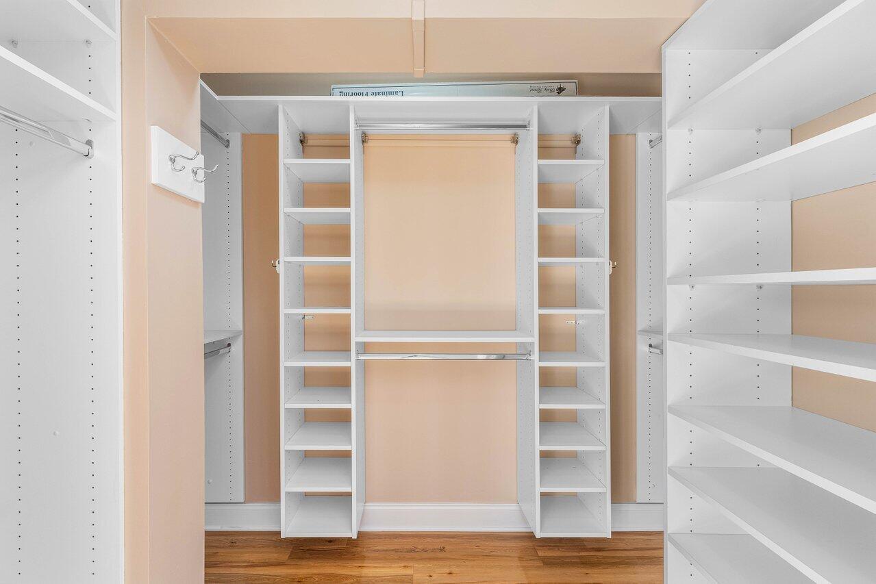 DELRAY DUNES FAIRWAY VILLAS CONDO - Residential