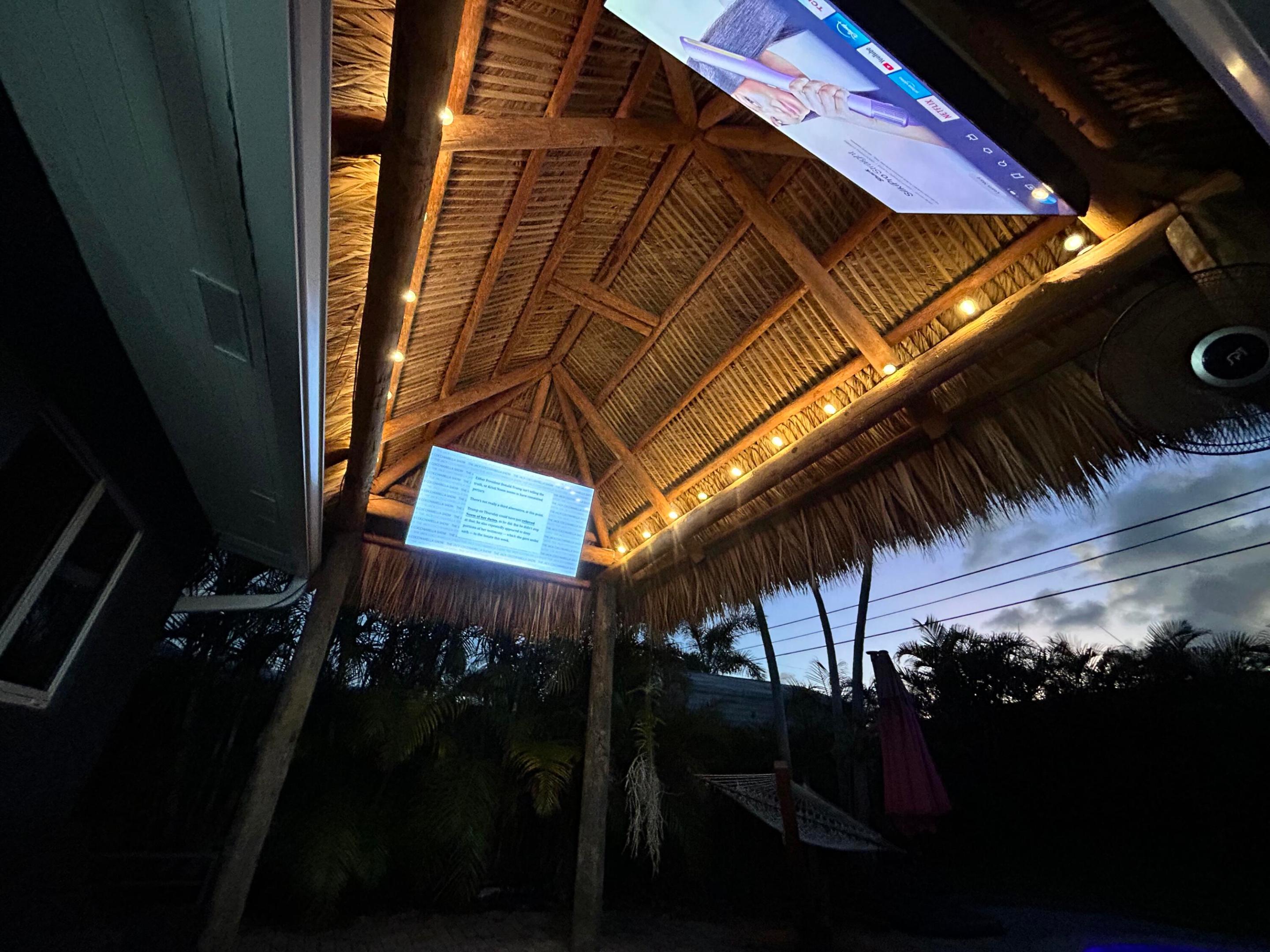 TWIN LAKES HOMES - Residential