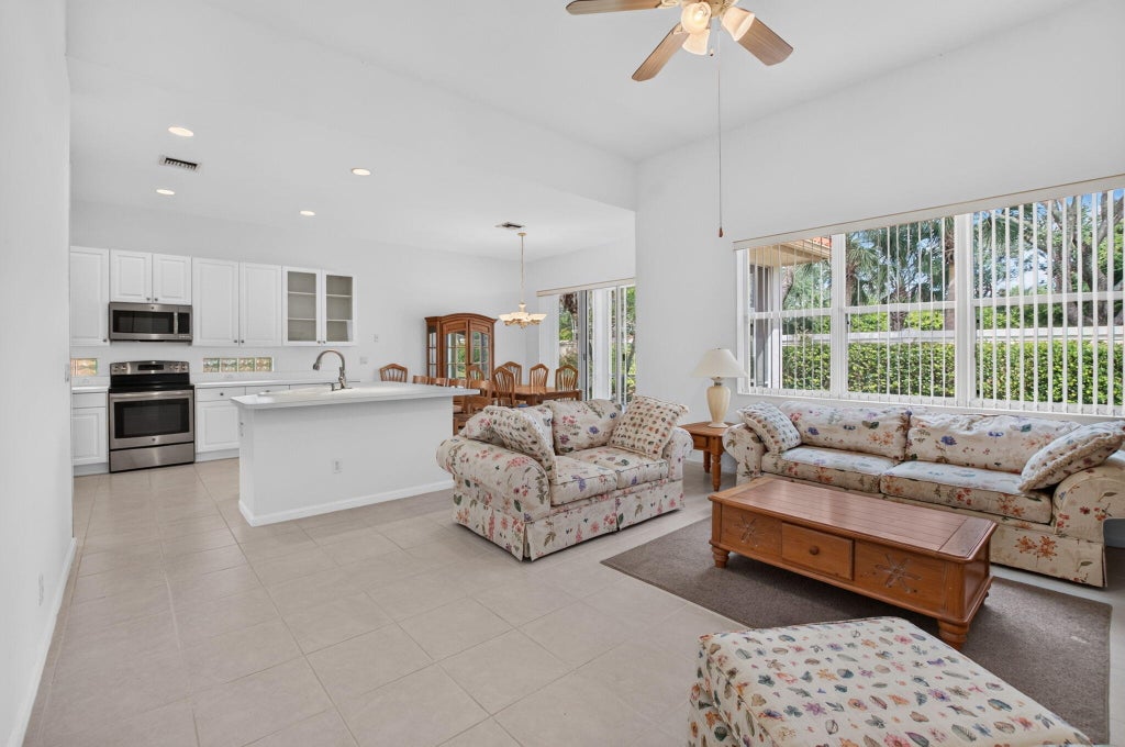 Photo of 8906 Via Tuscany Drive, Boynton Beach, FL 33472 (MLS # B26088574)