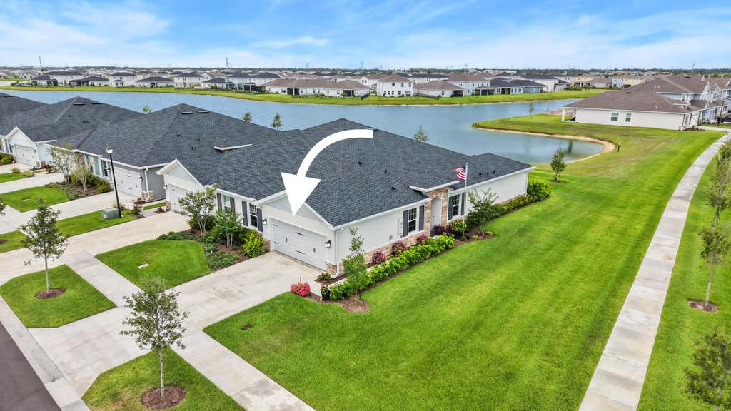 Photo of 9526 SW Libertas Way, Port Saint Lucie, FL 34987 (MLS # B26039920)