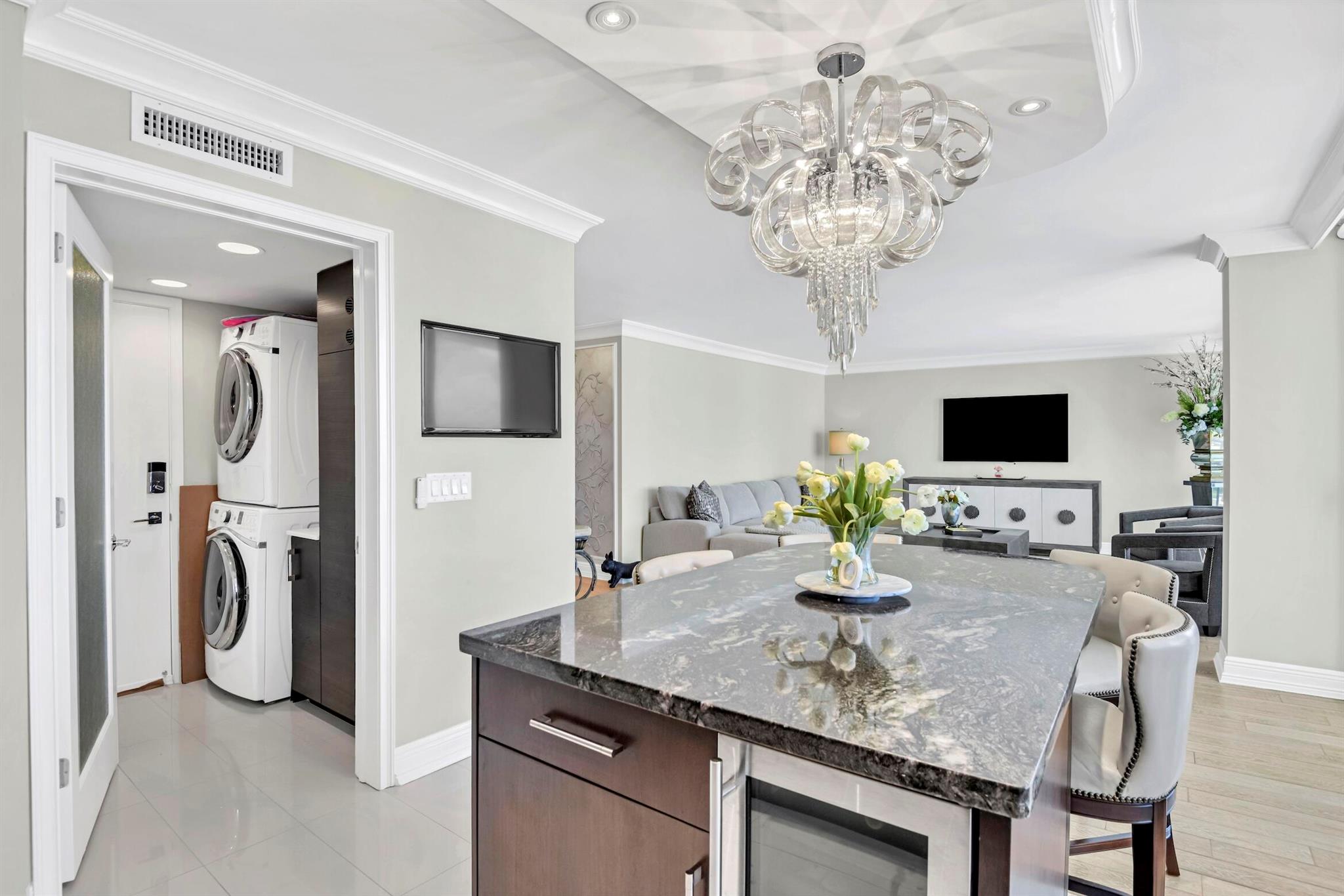 WHITEHALL CONDOMINIUM 32-47-43, SLY 100 FT OF GOV - Residential