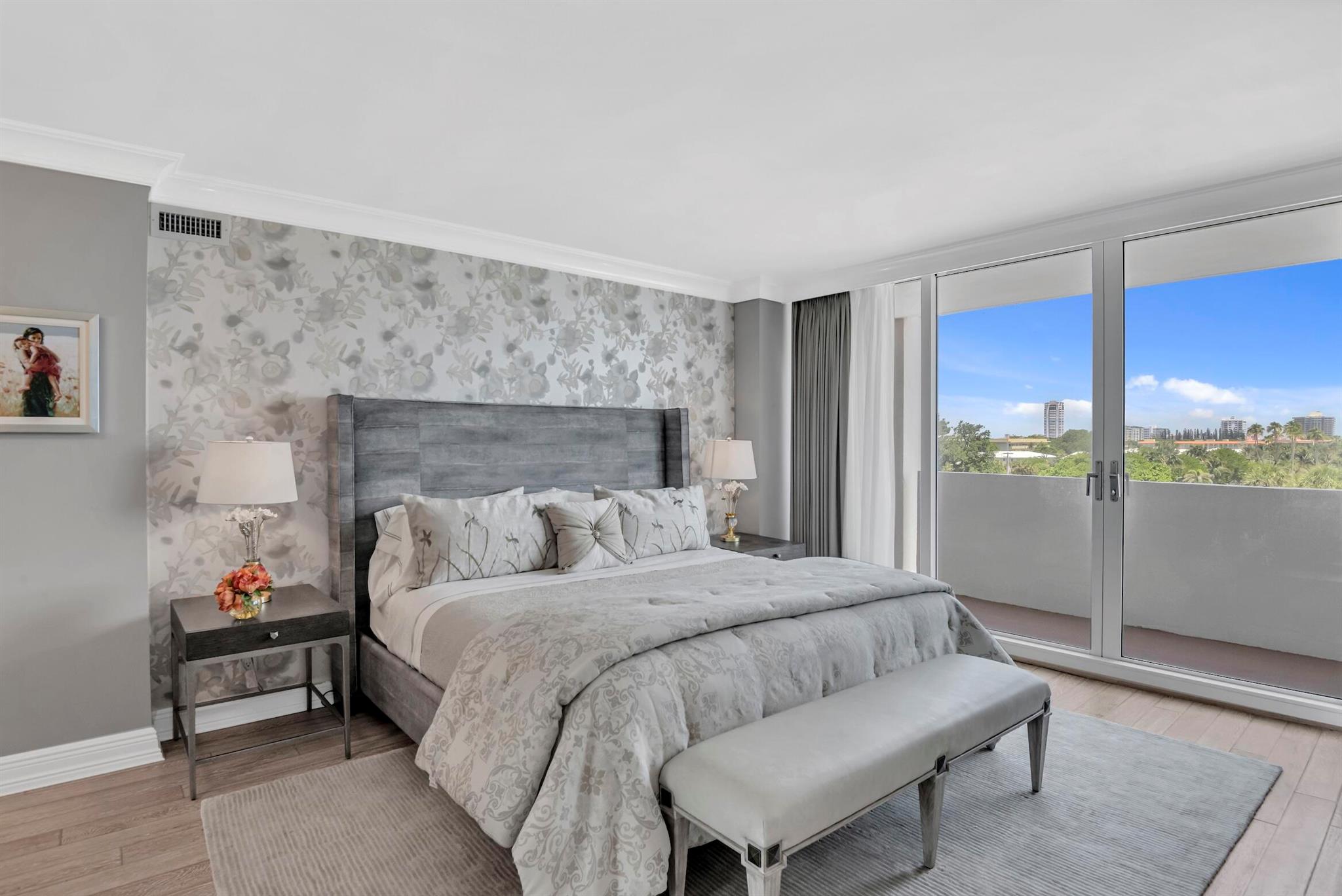 WHITEHALL CONDOMINIUM 32-47-43, SLY 100 FT OF GOV - Residential