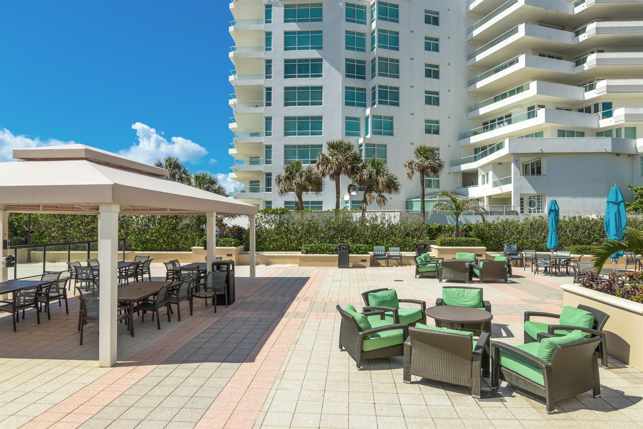 WHITEHALL CONDOMINIUM 32-47-43, SLY 100 FT OF GOV - Residential