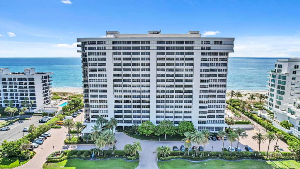 Photo of 2000 S Ocean Boulevard #0050h, Boca Raton, FL 33432 (MLS # R10995466)