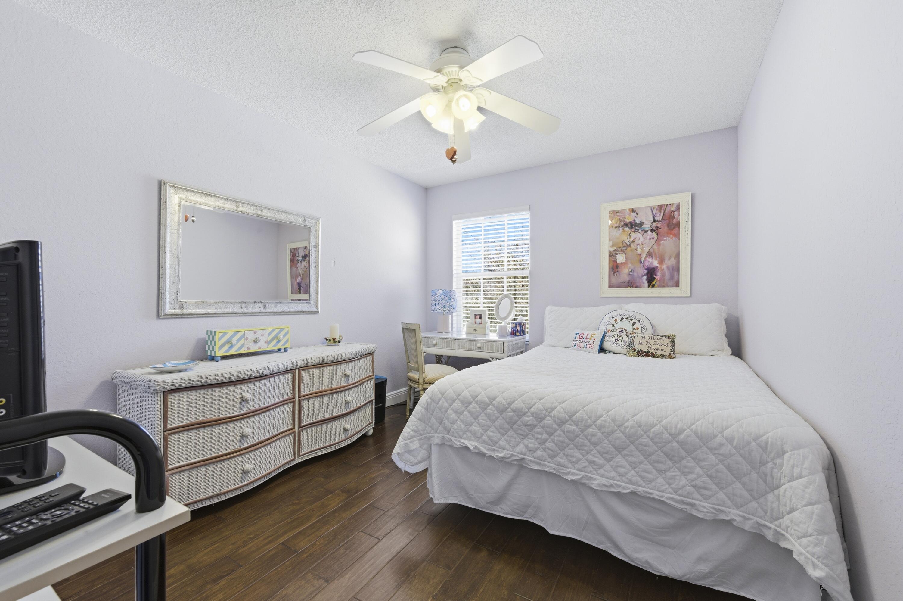 BOCA CHASE 9A - Residential