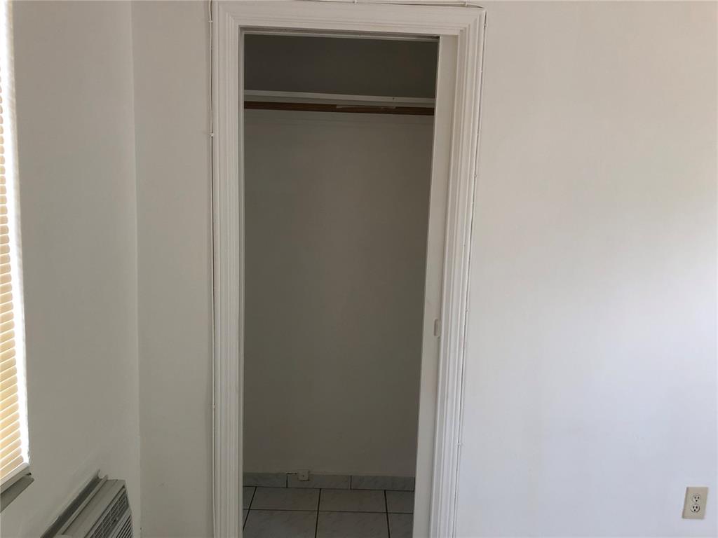 HOLLYWOOD - Residential Lease