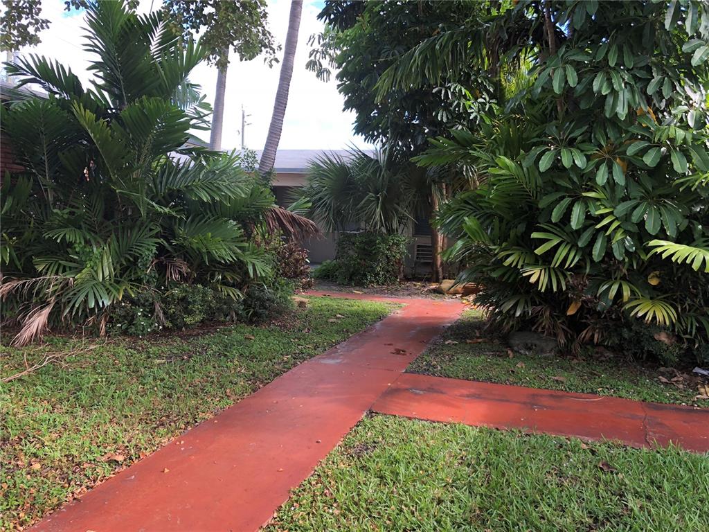 HOLLYWOOD - Residential Lease