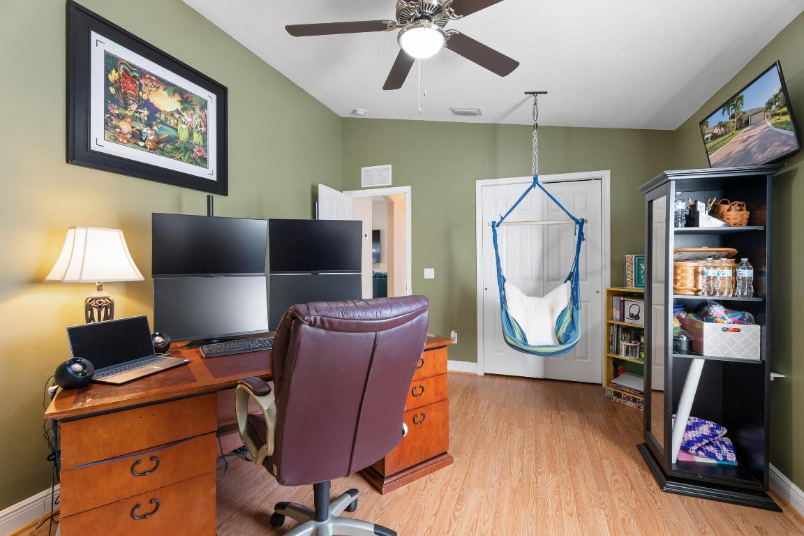 PORT ST LUCIE-SECTION 04 - Residential