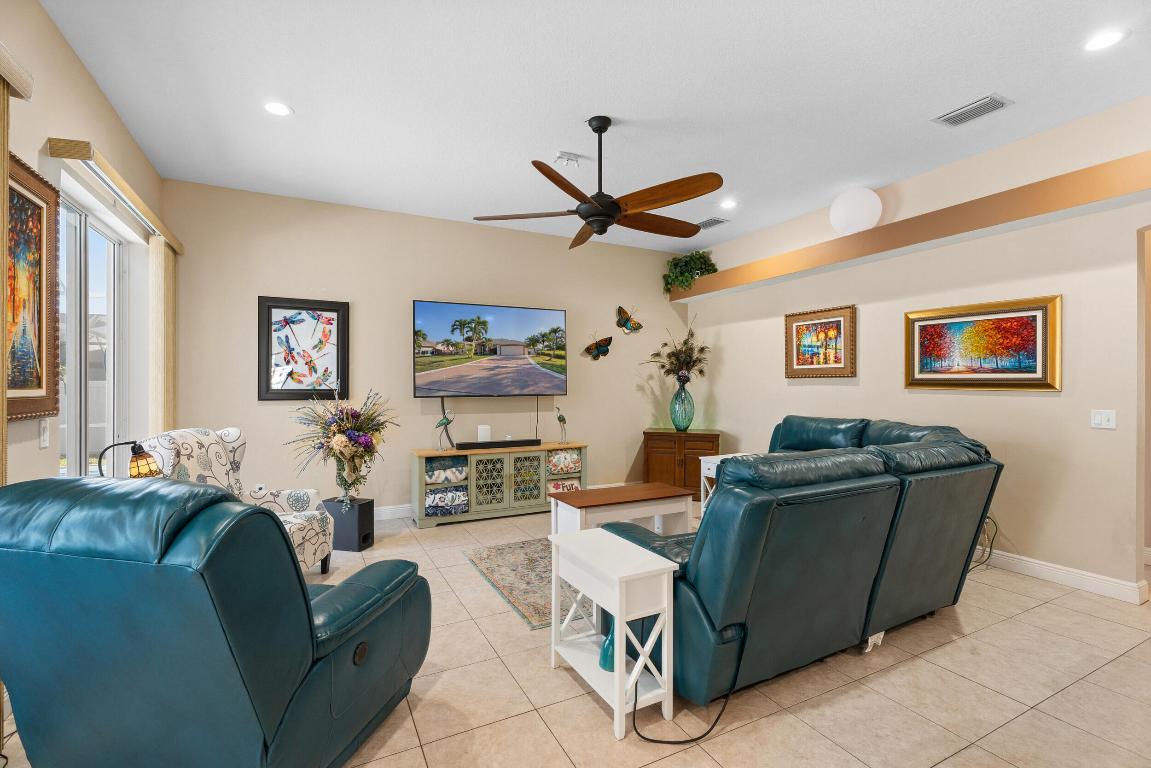 PORT ST LUCIE-SECTION 04 - Residential