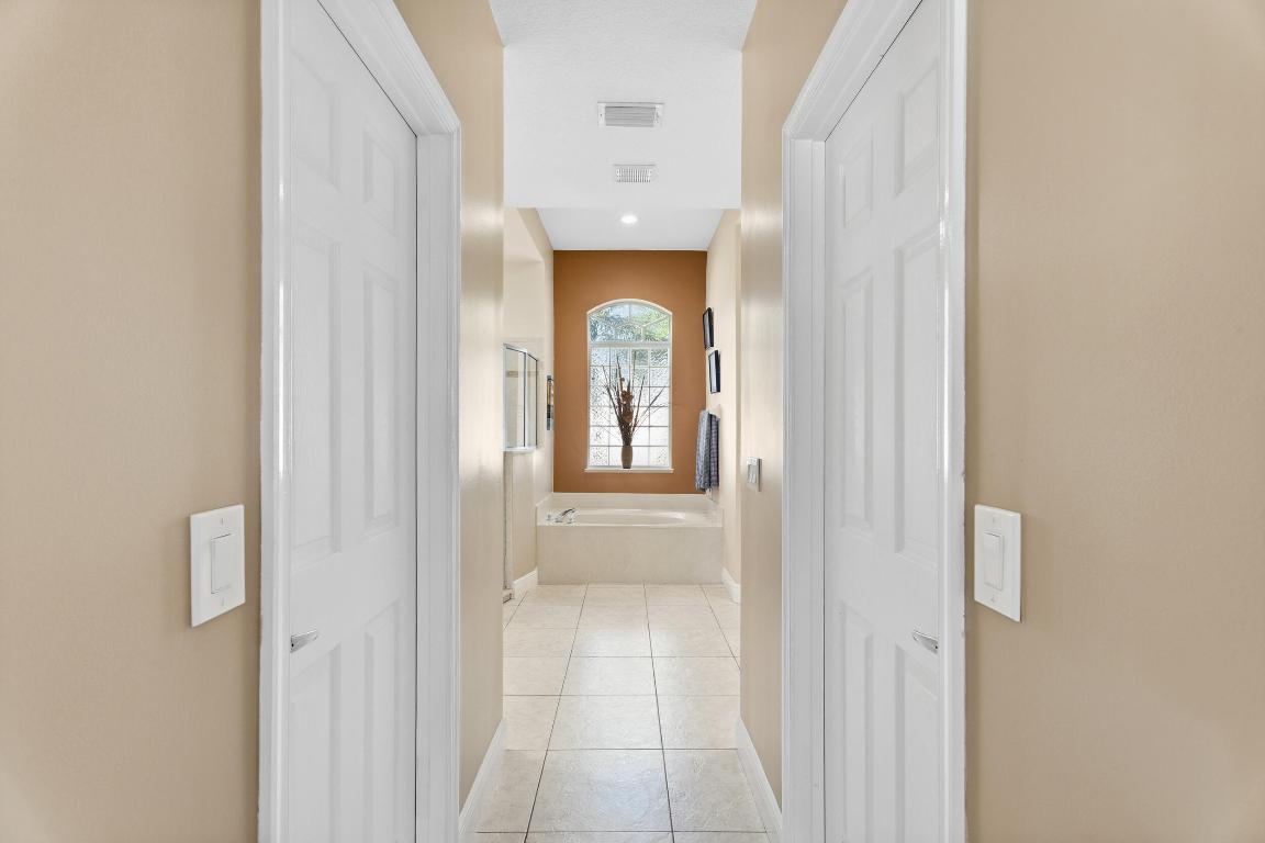 PORT ST LUCIE-SECTION 04 - Residential