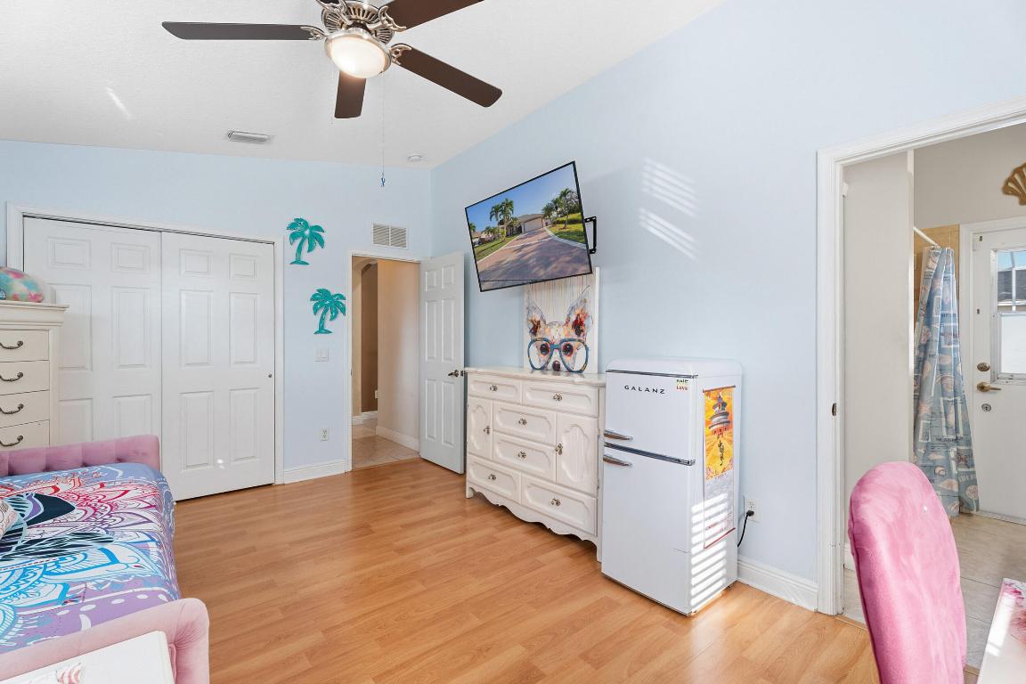 PORT ST LUCIE-SECTION 04 - Residential