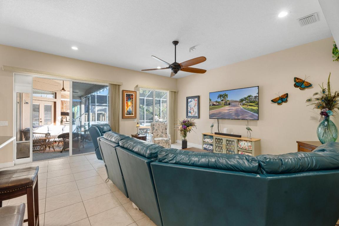 PORT ST LUCIE-SECTION 04 - Residential