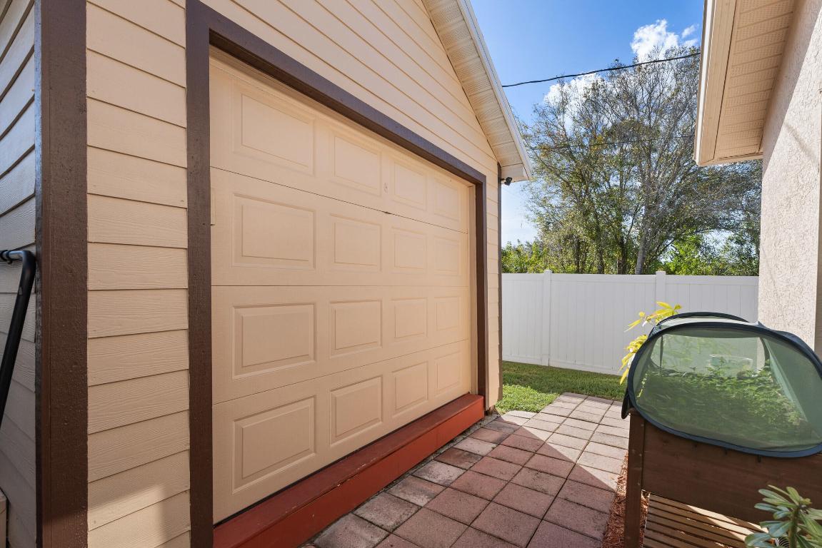 PORT ST LUCIE-SECTION 04 - Residential