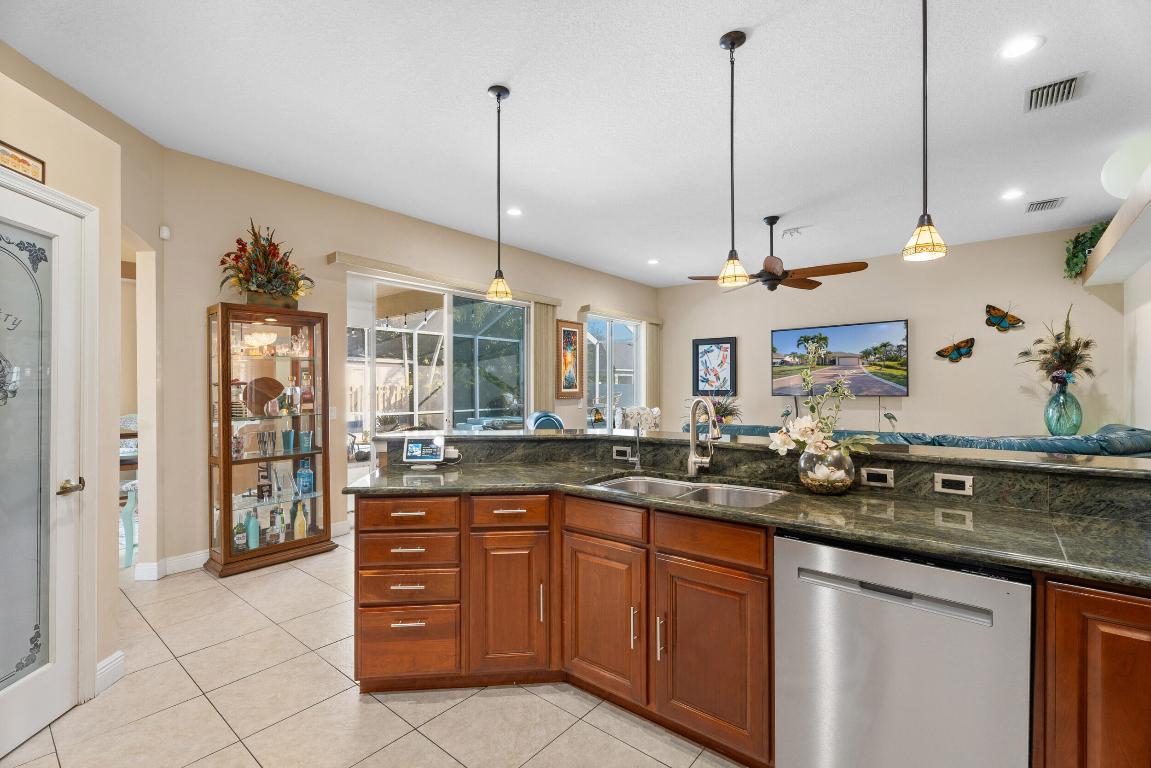 PORT ST LUCIE-SECTION 04 - Residential