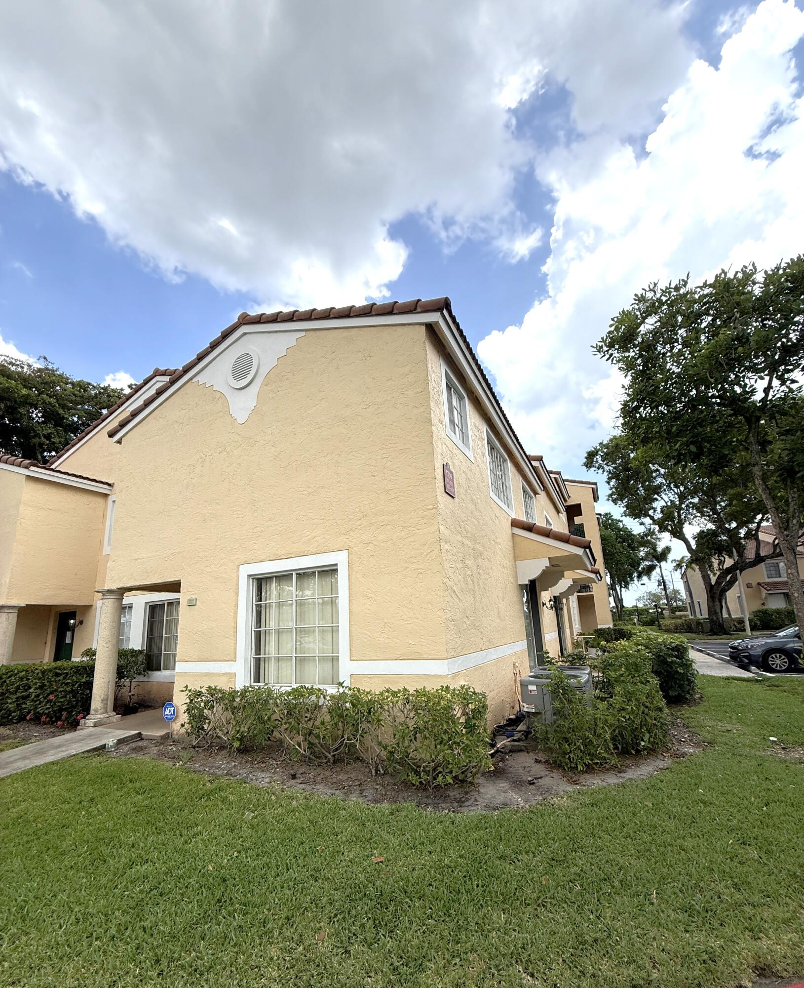 1739 Village Boulevard 101, West Palm Beach FL 33409