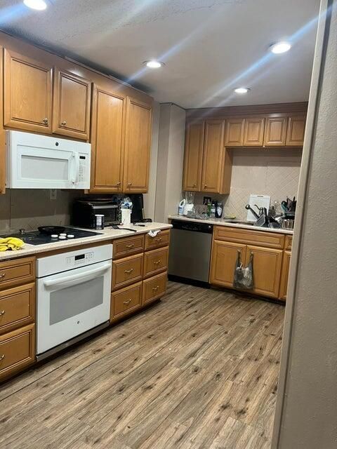 7672 Forest City Road B Orlando FL 32810