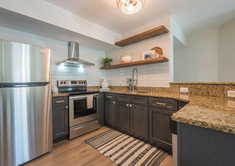 101 Villa Circle Boynton Beach FL 33435