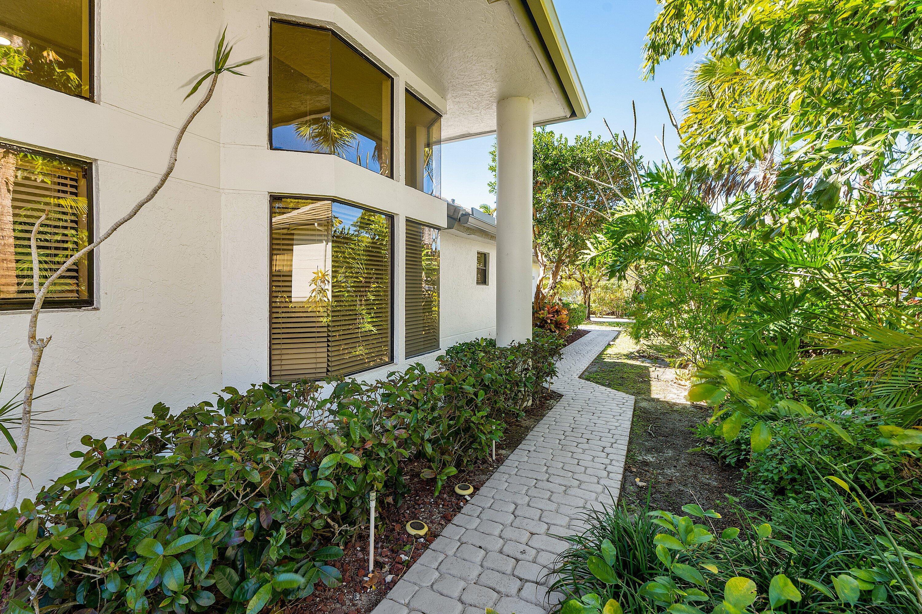 BREAKERS WEST 6 - Residential