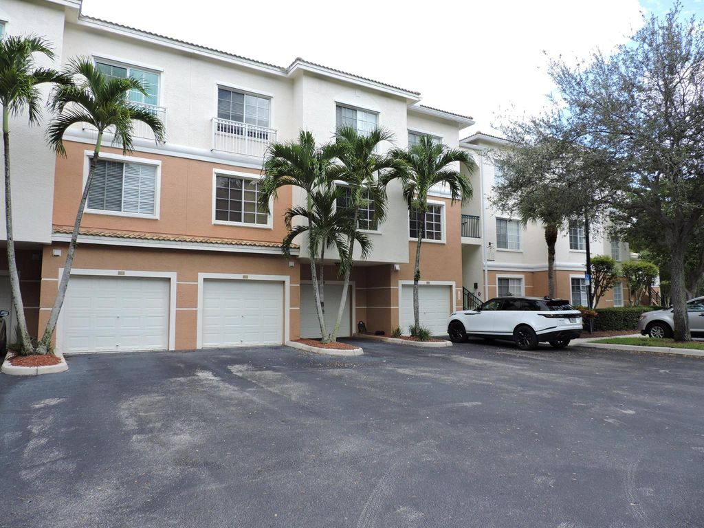Photo of 7305 Myrtlewood Circle W #7305, Palm Beach Gardens, FL 33418 (MLS # R11123920)