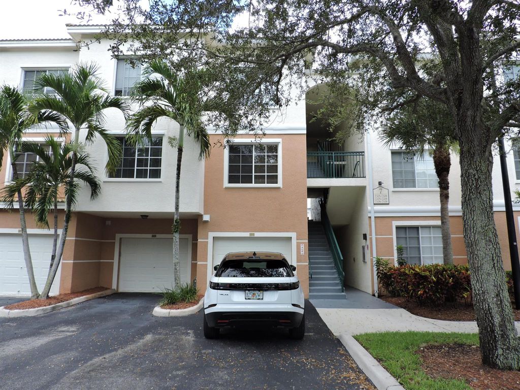 Photo of 7305 Myrtlewood Circle W #7305, Palm Beach Gardens, FL 33418 (MLS # R11123920)