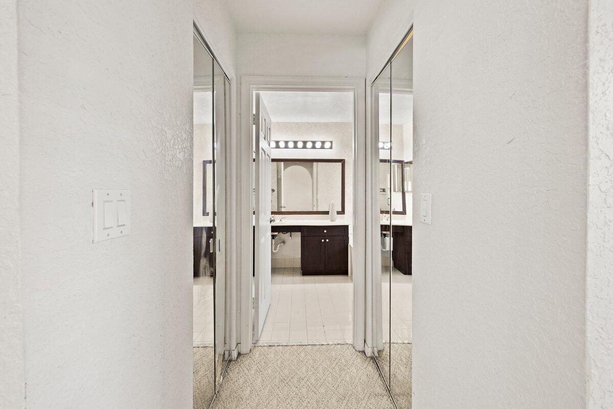 HEFTLER HOMES AT PEMBROKE SHORES - Residential