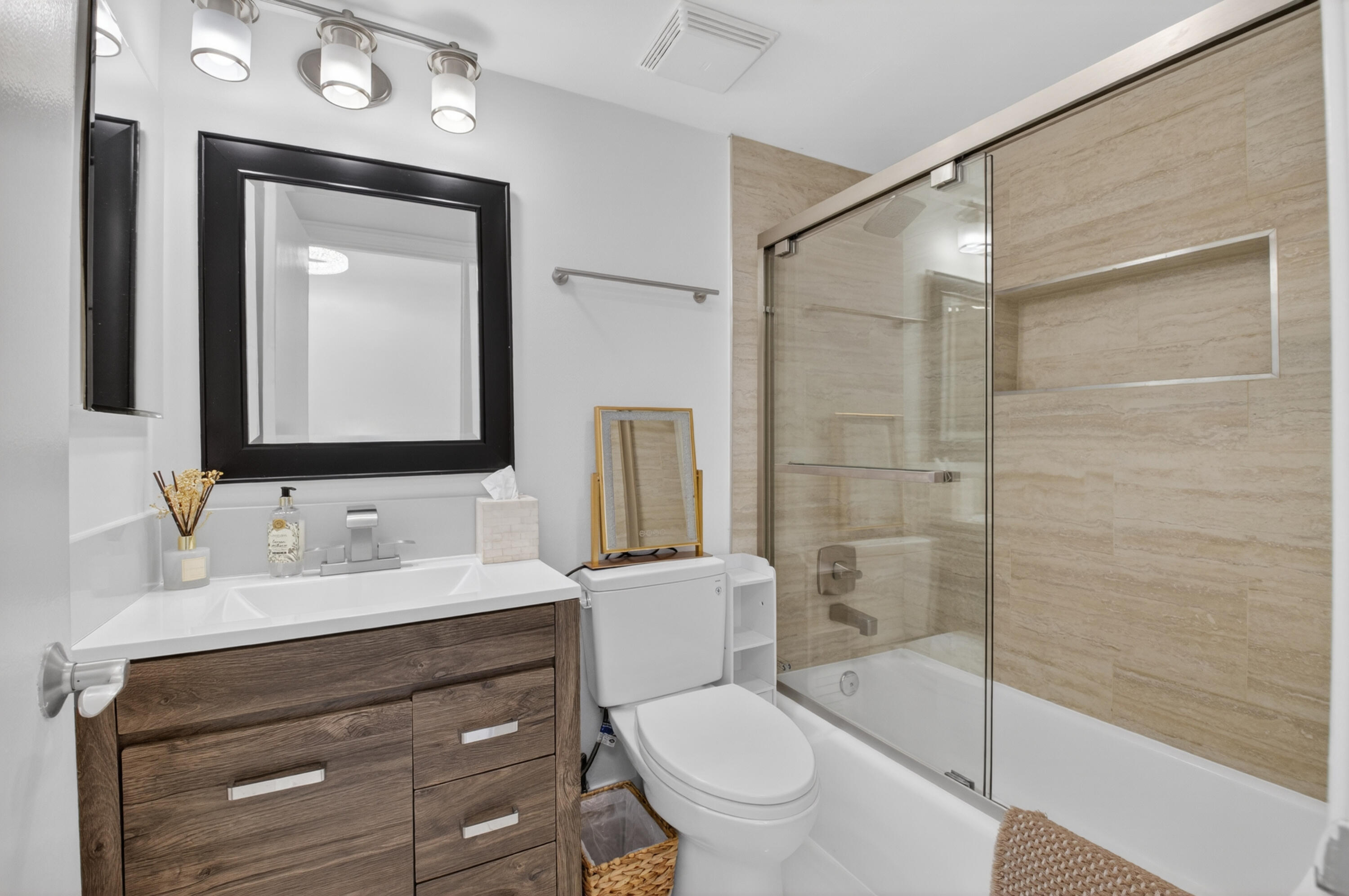 Bridgewood Townhouse - Residential