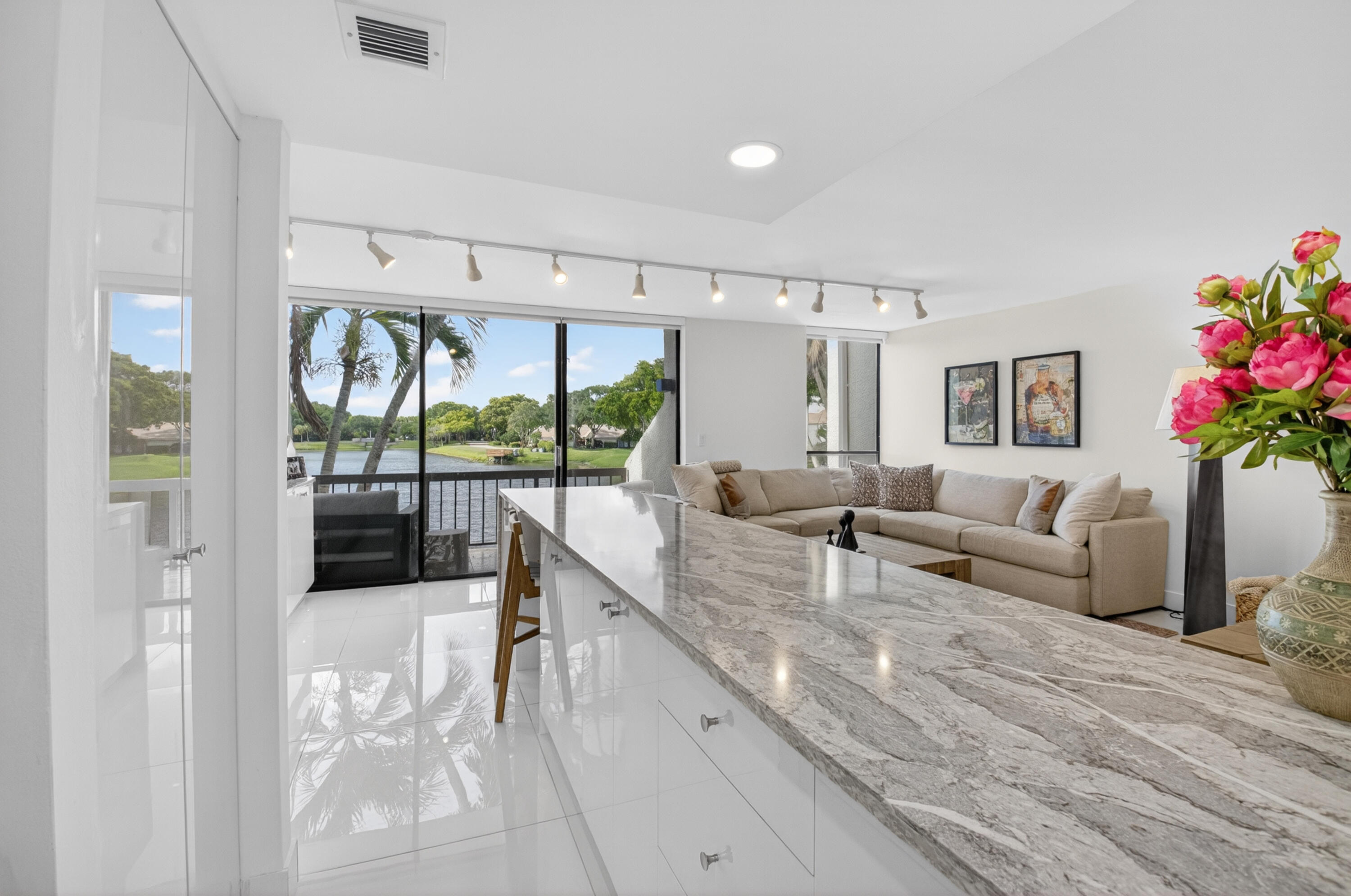 Bridgewood Townhouse - Residential