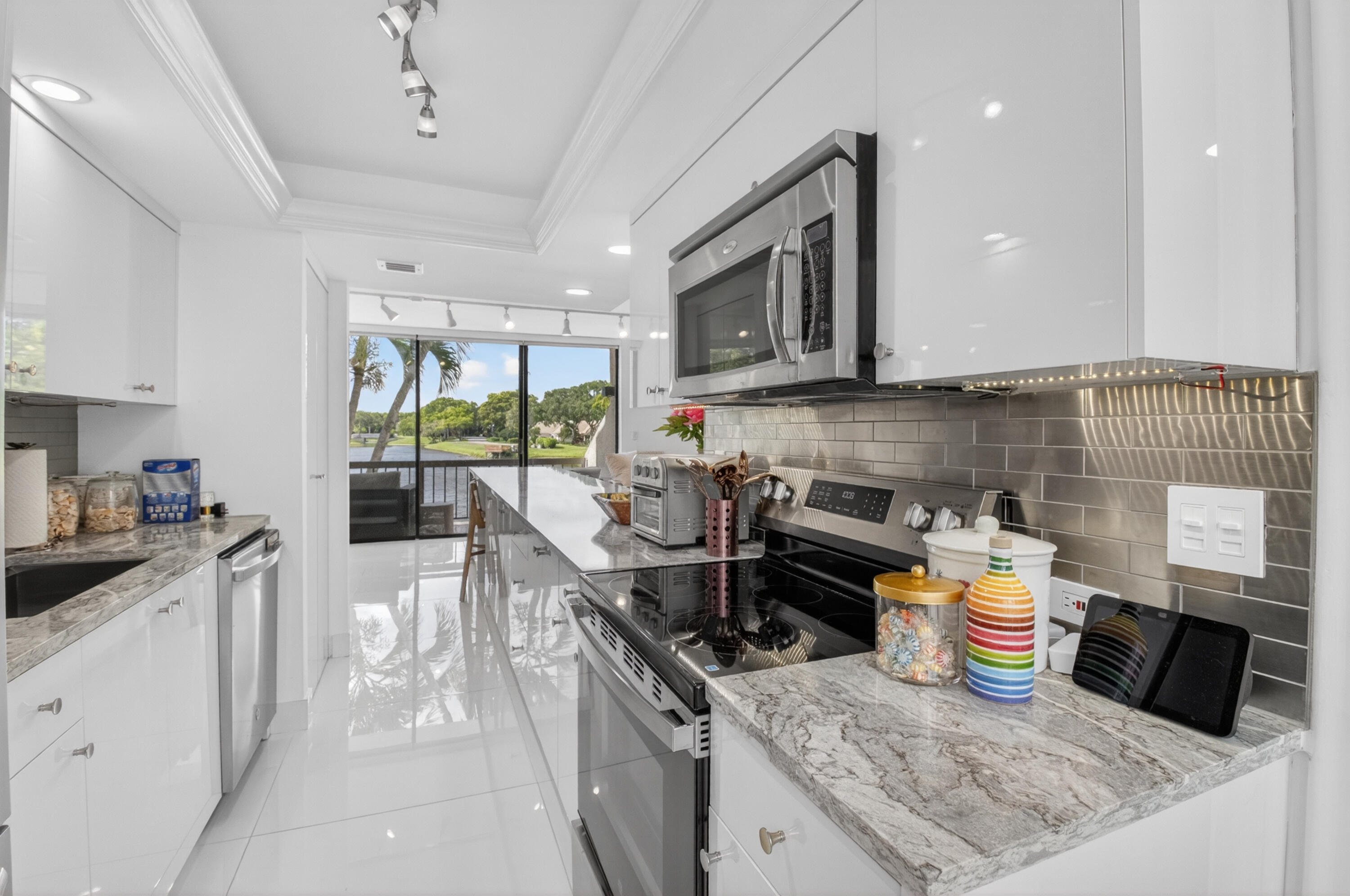 Bridgewood Townhouse - Residential