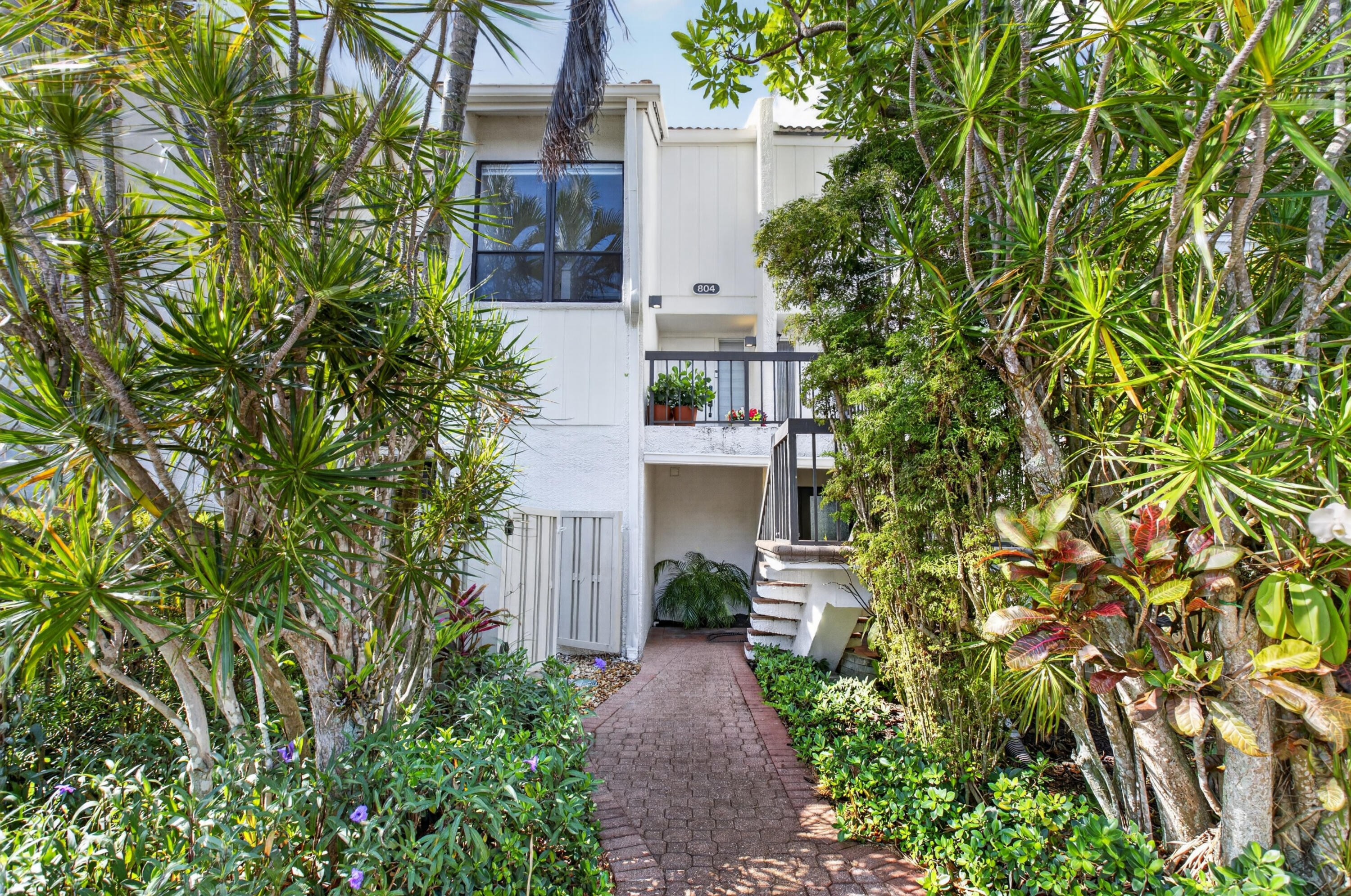 804 Bridgewood Place