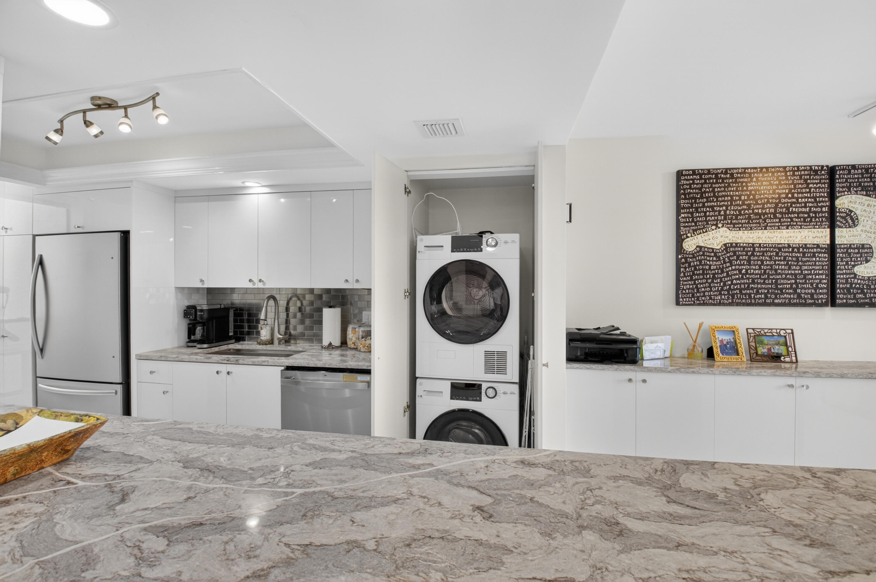 Bridgewood Townhouse - Residential
