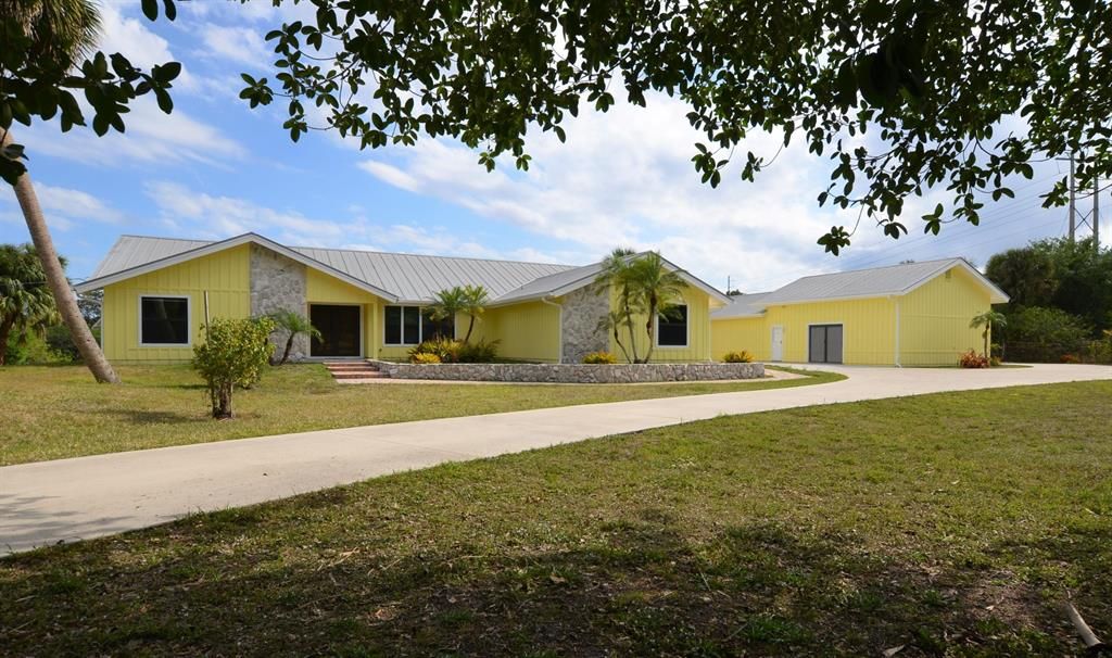 Photo of 12012 SW Pineapple Court, Palm City, FL 34990 (MLS # R10693883)