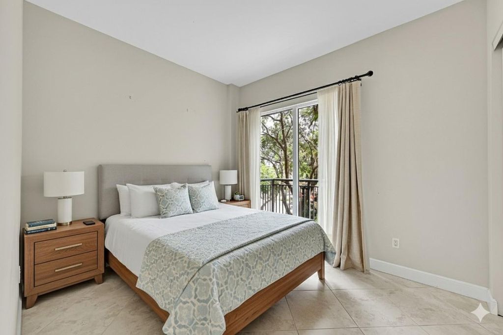 Photo of 2633 NE 14th Avenue #102, Wilton Manors, FL 33334 (MLS # F10529130)