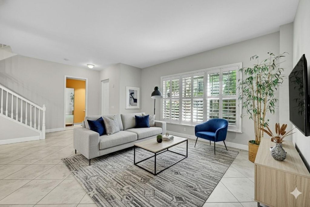 Photo of 2633 NE 14th Avenue #102, Wilton Manors, FL 33334 (MLS # F10529130)