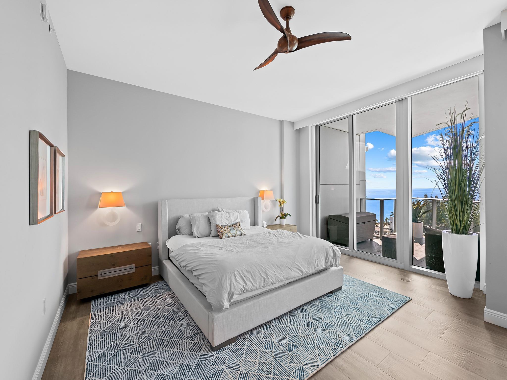 PARAMOUNT - Residential