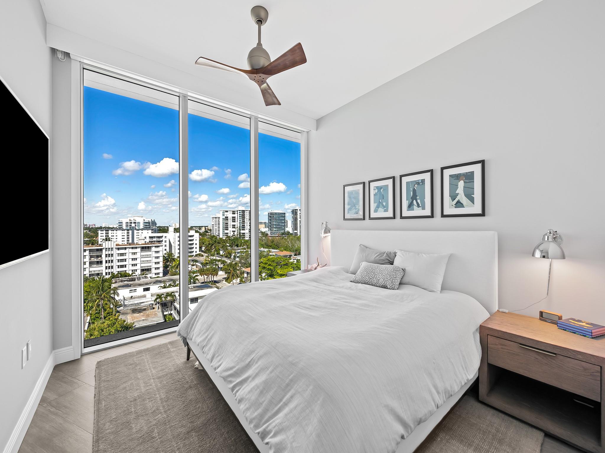 PARAMOUNT - Residential