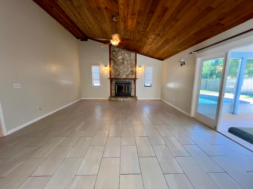 PORT ST LUCIE SECTION 18 - Residential Lease