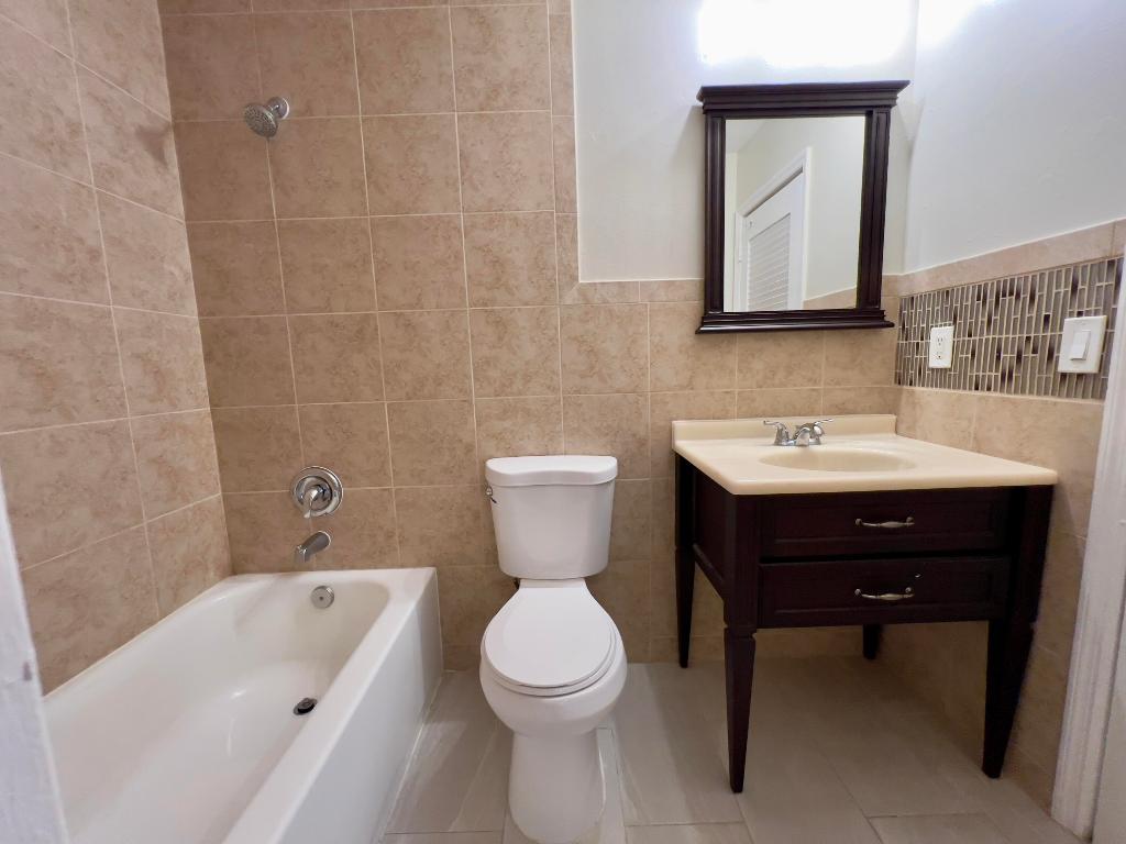 PORT ST LUCIE SECTION 18 - Residential Lease