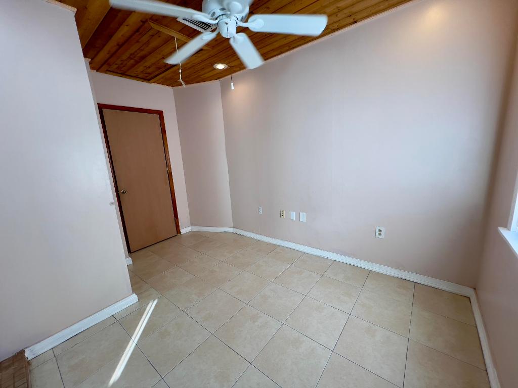 PORT ST LUCIE SECTION 18 - Residential Lease