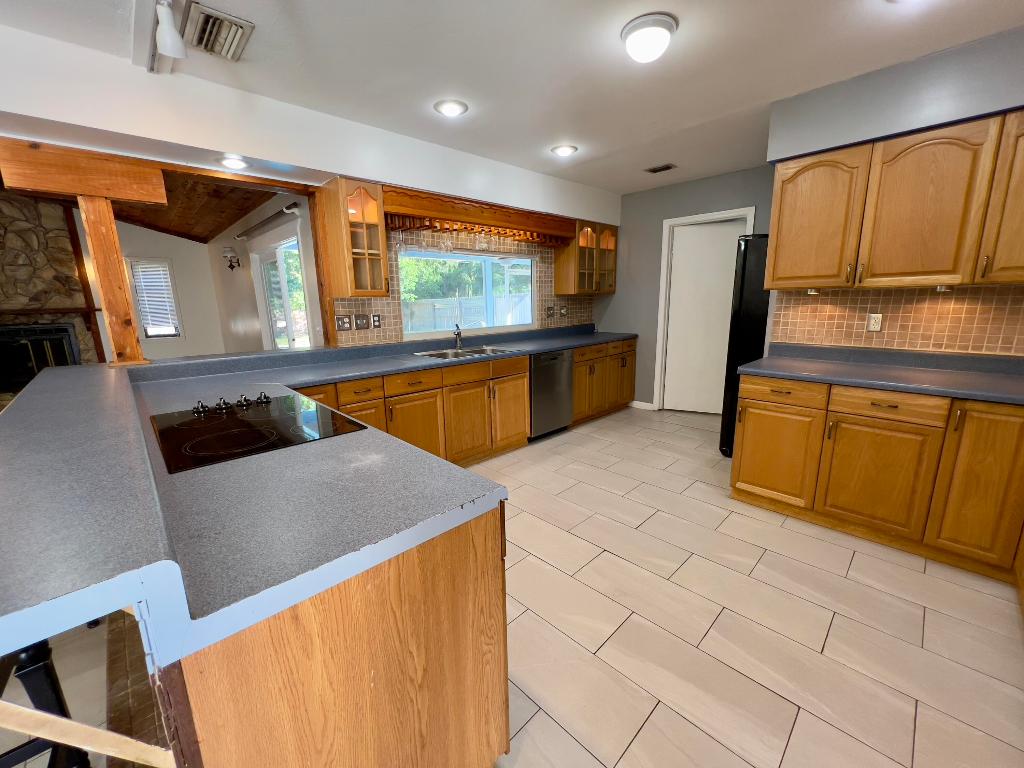 PORT ST LUCIE SECTION 18 - Residential Lease