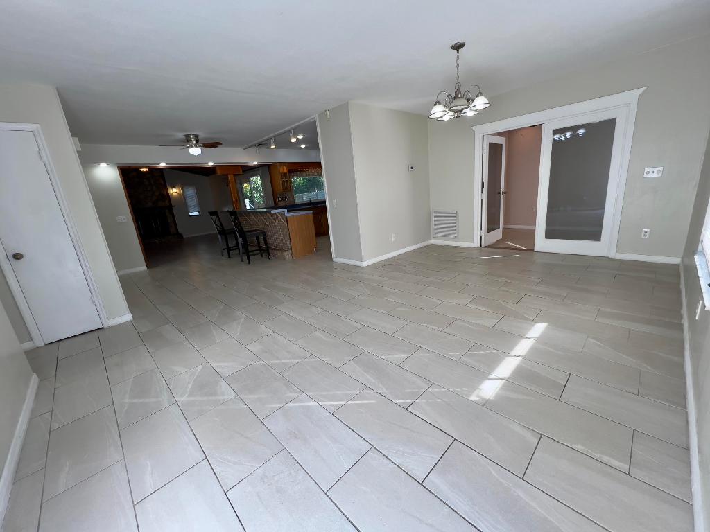 PORT ST LUCIE SECTION 18 - Residential Lease