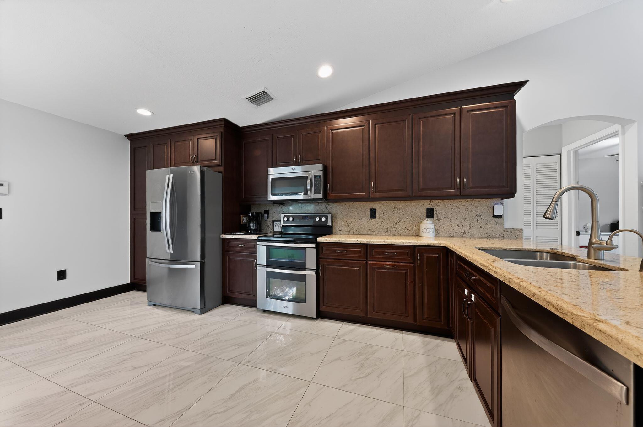 WINSTON PARK SECTION THREE - Residential