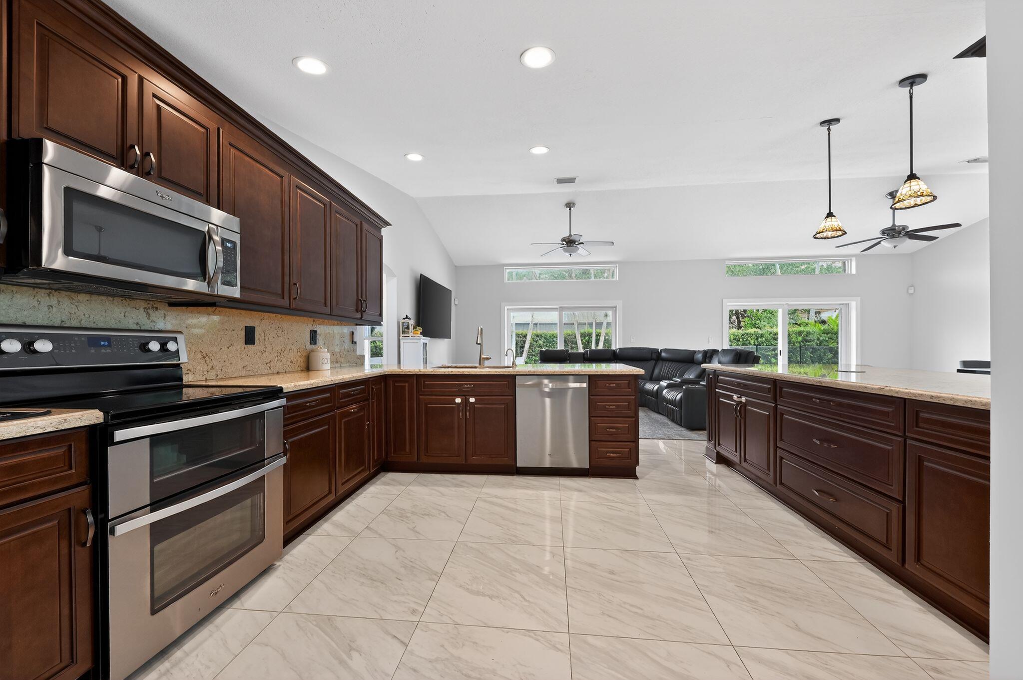 WINSTON PARK SECTION THREE - Residential